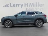Used 2025 Chevrolet Trax LT w/ Driver Confidence Package image 2