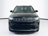 Used 2022 Jeep Compass Latitude image 2