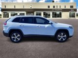 Used 2019 Jeep Cherokee Limited image 2