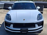 Certified 2024 Porsche Macan image 2