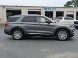 Certified 2022 Ford Explorer Limited w/ Equipment Group 301A image 2