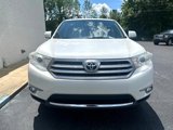 Used 2013 Toyota Highlander FWD image 2