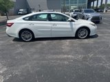 Used 2016 Toyota Avalon Limited image 2