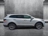 Used 2017 Hyundai Santa Fe SE image 4