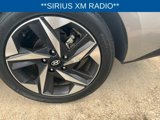 Used 2021 Hyundai Elantra SEL w/ Convenience + Premium Package image 4