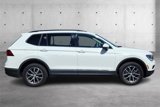 Used 2020 Volkswagen Tiguan SE image 2