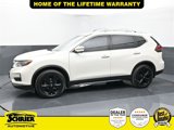 Used 2020 Nissan Rogue SV w/ Premium Package image 3