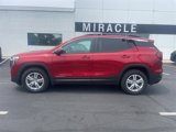 Used 2022 GMC Terrain SLE w/ Driver Convenience Package image 2