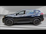 Used 2017 Nissan Rogue S image 2