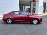 Used 2022 Toyota Corolla LE image 2