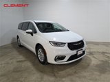 Used 2023 Chrysler Pacifica Touring-L image 3