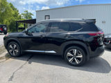 Used 2023 Nissan Rogue Platinum image 4