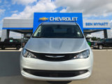 Used 2022 Chrysler Voyager LX image 2