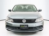 Used 2017 Volkswagen Jetta SE image 2