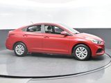Used 2022 Hyundai Accent SE image 2