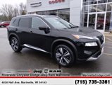 Used 2021 Nissan Rogue Platinum image 2