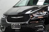 Used 2022 Chrysler Pacifica Touring-L image 2