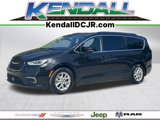 Certified 2022 Chrysler Pacifica Touring-L image 1