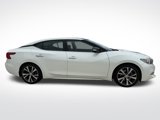 Used 2017 Nissan Maxima Platinum image 4
