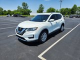 Used 2018 Nissan Rogue SV image 3