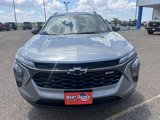 Used 2024 Chevrolet Trax RS image 2