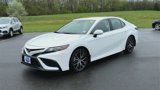 Used 2024 Toyota Camry SE image 4