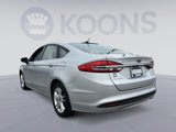 Used 2018 Ford Fusion SE image 4