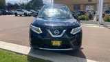 Used 2015 Nissan Rogue SV image 2