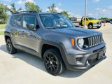 Used 2022 Jeep Renegade Latitude image 2