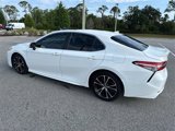 Used 2018 Toyota Camry SE image 4