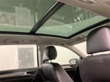 Used 2019 Volkswagen Golf Alltrack S image 2