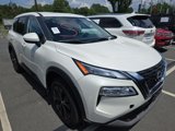 Used 2023 Nissan Rogue SV image 2