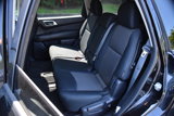 Used 2018 Nissan Pathfinder SV image 4