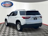 Used 2021 Chevrolet Traverse LT image 3