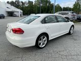 Used 2014 Volkswagen Passat 1.8T SE image 3