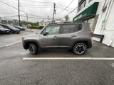Used 2016 Jeep Renegade Trailhawk image 3