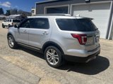 Used 2016 Ford Explorer XLT w/ Equipment Group 202A image 4