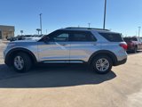 Used 2020 Ford Explorer XLT image 2