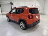Used 2015 Jeep Renegade Latitude image 3