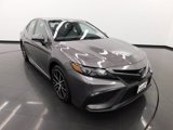 Used 2022 Toyota Camry SE image 2