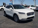 Used 2022 Lincoln Nautilus Reserve image 2