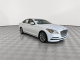 Used 2015 Hyundai Genesis 3.8 image 2