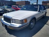 Used 1990 Lincoln Town Car Signature image 3