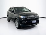 Used 2022 Jeep Compass Latitude image 3