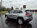 Used 2016 Jeep Cherokee Limited image 3