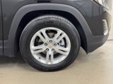 Used 2021 GMC Terrain SLE w/ Driver Convenience Package image 4
