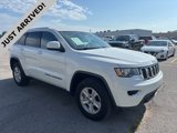 Used 2017 Jeep Grand Cherokee Laredo image 3