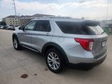 Used 2021 Ford Explorer Limited image 3