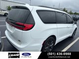 Used 2021 Chrysler Pacifica Touring w/ Uconnect Theater Family Group image 5