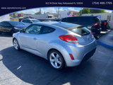 Used 2012 Hyundai Veloster image 2